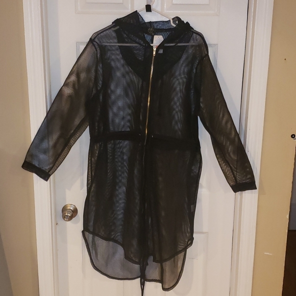 Duster - Picture 2 of 4